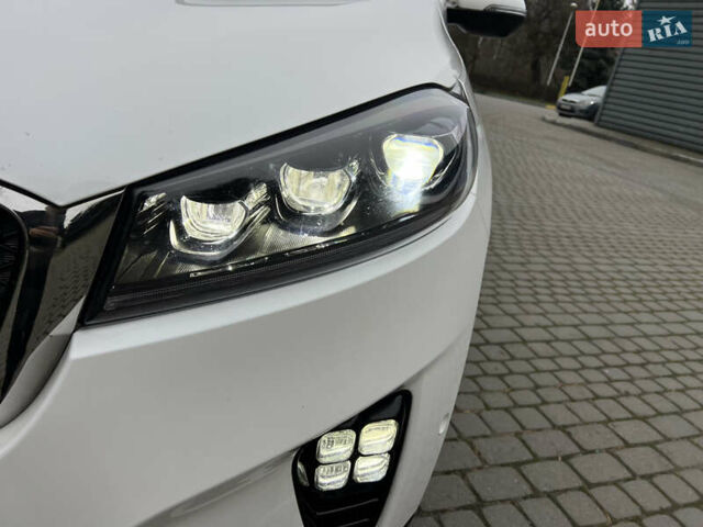 Білий Кіа Соренто, об'ємом двигуна 2.2 л та пробігом 171 тис. км за 28500 $, фото 34 на Automoto.ua