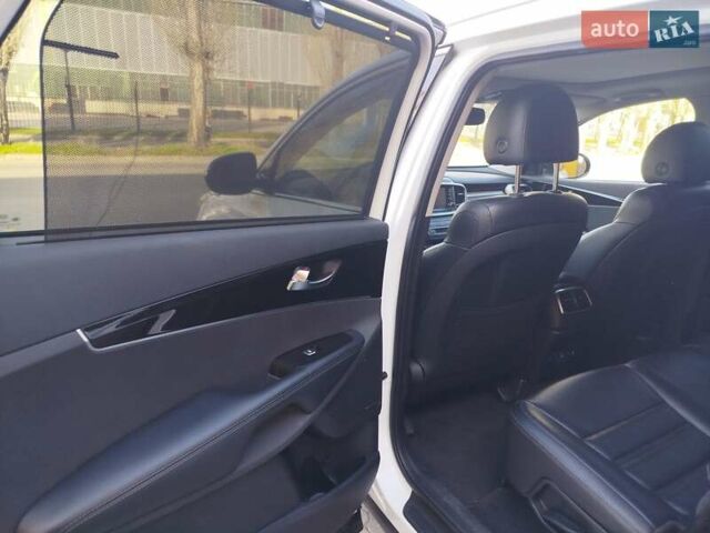 Белый Киа Соренто, объемом двигателя 3.3 л и пробегом 95 тыс. км за 16999 $, фото 27 на Automoto.ua