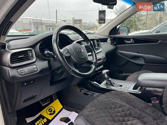 Білий Кіа Соренто, об'ємом двигуна 2.2 л та пробігом 51 тис. км за 31000 $, фото 9 на Automoto.ua