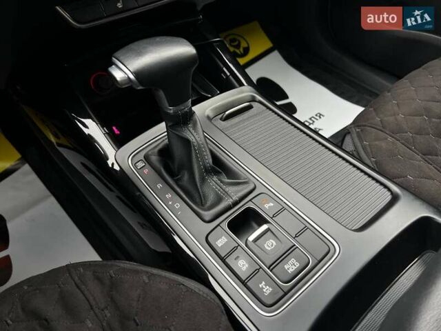 Білий Кіа Соренто, об'ємом двигуна 2.2 л та пробігом 51 тис. км за 31000 $, фото 20 на Automoto.ua