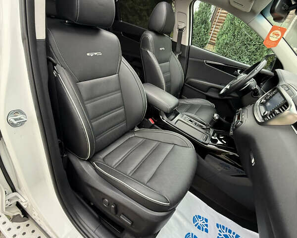 Киа Соренто 2018 в Ивано-Франковске на Automoto.ua Белый Киа Соренто, объемом двигателя 2.2 л и пробегом 144 тыс. км за 29999 $, фото 39 на Automoto.ua