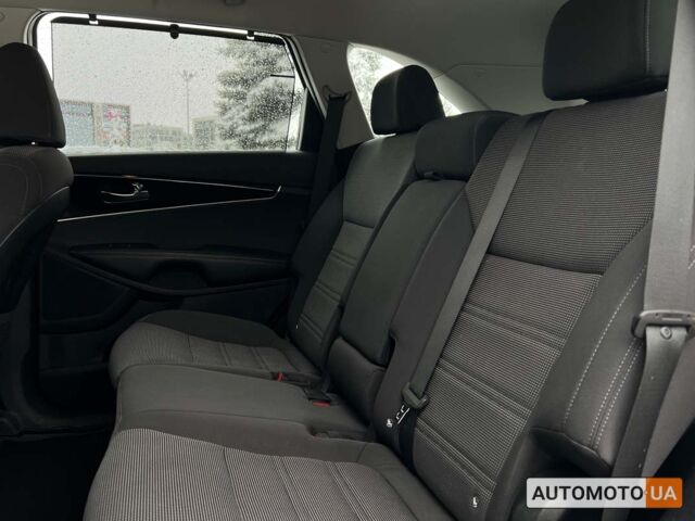 Белый Киа Соренто, объемом двигателя 2.2 л и пробегом 78 тыс. км за 29900 $, фото 10 на Automoto.ua