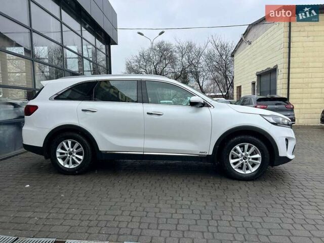 Білий Кіа Соренто, об'ємом двигуна 2.2 л та пробігом 51 тис. км за 31000 $, фото 7 на Automoto.ua