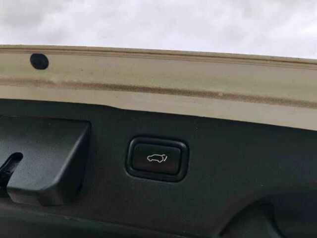 Киа Соренто 2018 в Киеве на Automoto.ua Белый Киа Соренто, объемом двигателя 2.2 л и пробегом 185 тыс. км за 20999 $, фото 15 на Automoto.ua