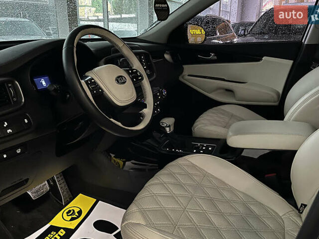 Белый Киа Соренто, объемом двигателя 2.2 л и пробегом 154 тыс. км за 28000 $, фото 27 на Automoto.ua