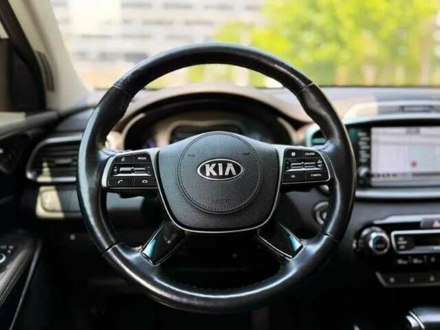 Белый Киа Соренто, объемом двигателя 0 л и пробегом 127 тыс. км за 13000 $, фото 4 на Automoto.ua