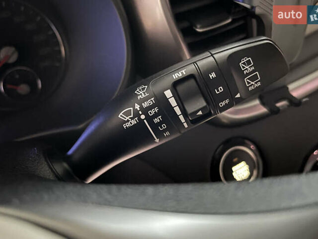 Белый Киа Соренто, объемом двигателя 2.2 л и пробегом 154 тыс. км за 28000 $, фото 28 на Automoto.ua