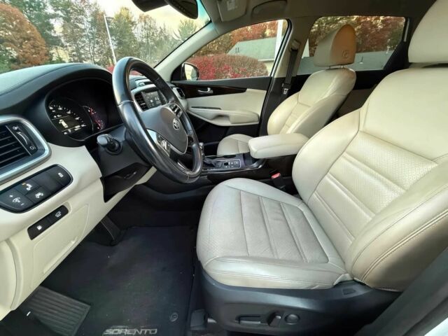 Белый Киа Соренто, объемом двигателя 3.3 л и пробегом 46 тыс. км за 6200 $, фото 9 на Automoto.ua