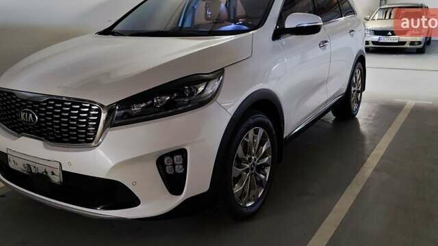 Белый Киа Соренто, объемом двигателя 2.2 л и пробегом 74 тыс. км за 26000 $, фото 8 на Automoto.ua