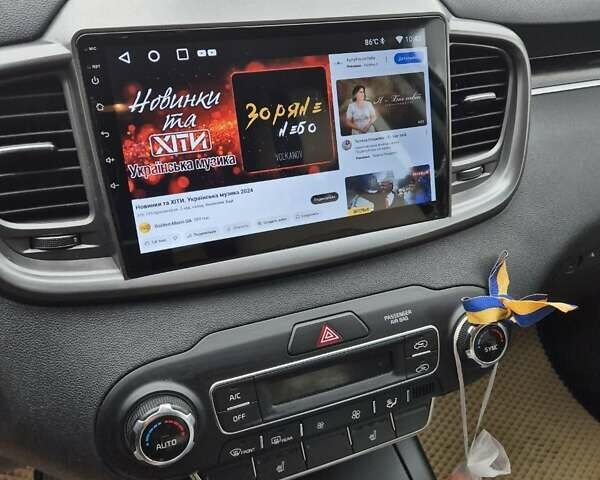 Белый Киа Соренто, объемом двигателя 2.4 л и пробегом 85 тыс. км за 18200 $, фото 10 на Automoto.ua