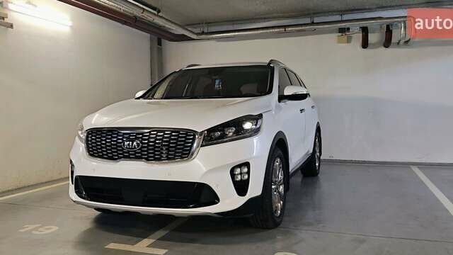 Белый Киа Соренто, объемом двигателя 2.2 л и пробегом 74 тыс. км за 26000 $, фото 1 на Automoto.ua
