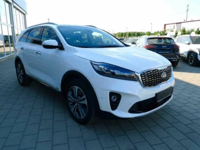 Белый Киа Соренто, объемом двигателя 2.2 л и пробегом 48 тыс. км за 12300 $, фото 2 на Automoto.ua