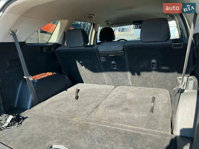 Белый Киа Соренто, объемом двигателя 3.3 л и пробегом 148 тыс. км за 15500 $, фото 12 на Automoto.ua