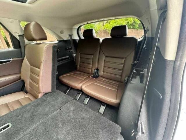 Белый Киа Соренто, объемом двигателя 3.3 л и пробегом 89 тыс. км за 5500 $, фото 13 на Automoto.ua