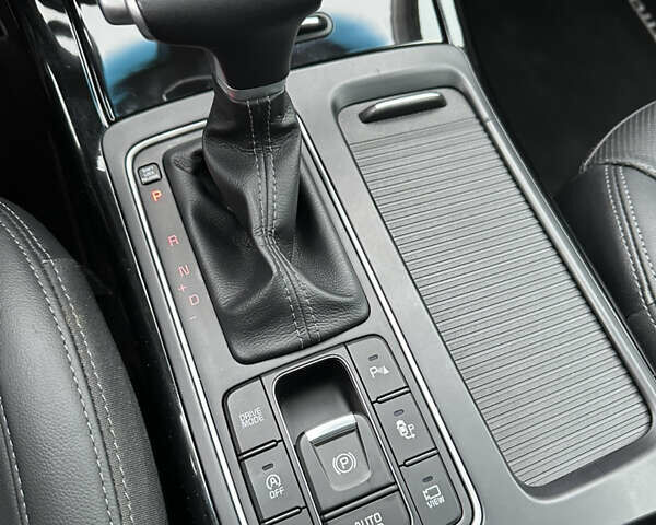 Білий Кіа Соренто, об'ємом двигуна 2.2 л та пробігом 156 тис. км за 28500 $, фото 40 на Automoto.ua