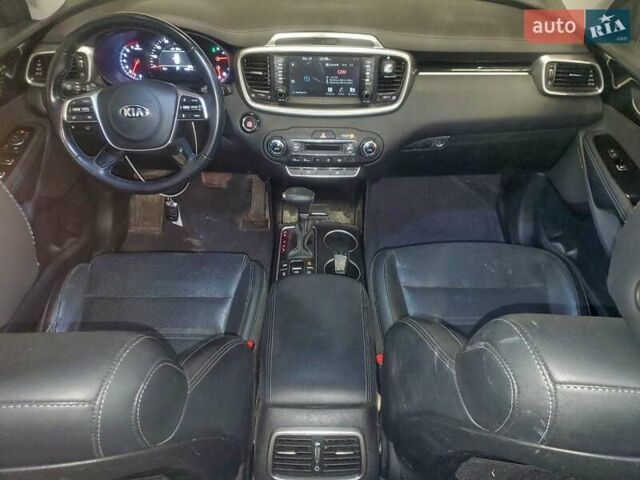 Білий Кіа Соренто, об'ємом двигуна 3.3 л та пробігом 137 тис. км за 2900 $, фото 7 на Automoto.ua