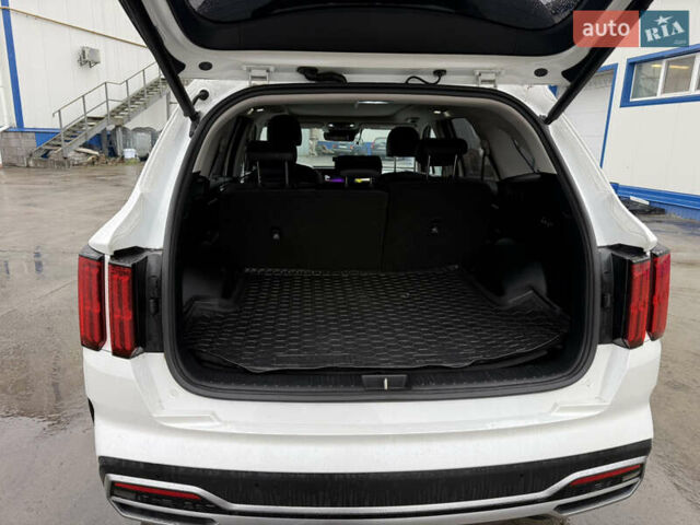 Белый Киа Соренто, объемом двигателя 2.2 л и пробегом 32 тыс. км за 35000 $, фото 12 на Automoto.ua