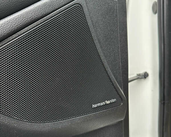 Білий Кіа Соренто, об'ємом двигуна 2.2 л та пробігом 156 тис. км за 28500 $, фото 47 на Automoto.ua