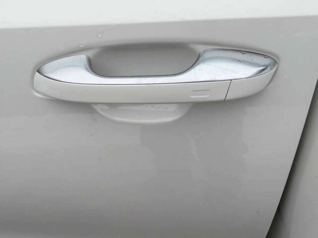 Білий Кіа Соренто, об'ємом двигуна 2.2 л та пробігом 86 тис. км за 26500 $, фото 9 на Automoto.ua