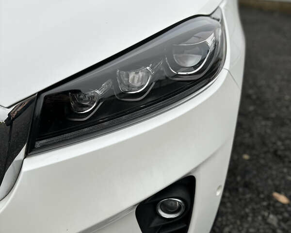 Білий Кіа Соренто, об'ємом двигуна 2.2 л та пробігом 156 тис. км за 28500 $, фото 11 на Automoto.ua