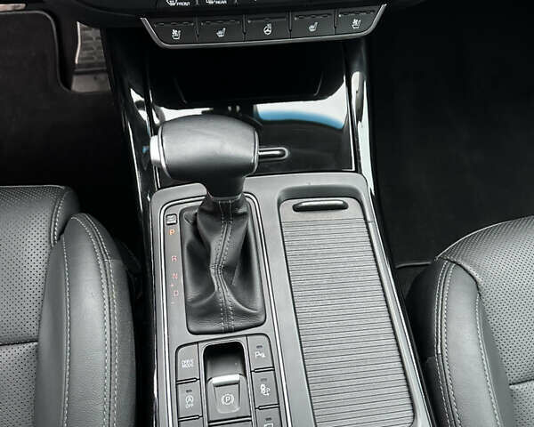 Білий Кіа Соренто, об'ємом двигуна 2.2 л та пробігом 156 тис. км за 28500 $, фото 39 на Automoto.ua