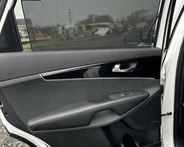 Білий Кіа Соренто, об'ємом двигуна 2.2 л та пробігом 156 тис. км за 28500 $, фото 32 на Automoto.ua
