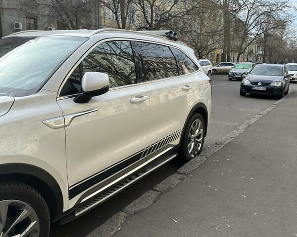 Белый Киа Соренто, объемом двигателя 2.15 л и пробегом 16 тыс. км за 39000 $, фото 3 на Automoto.ua