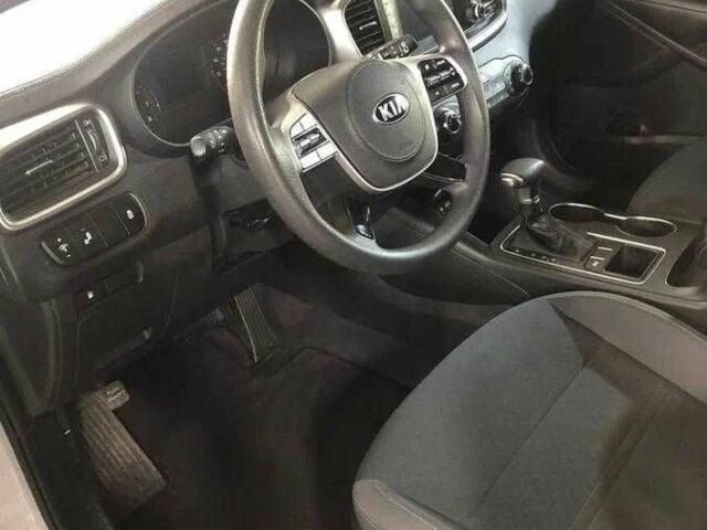 Білий Кіа Соренто, об'ємом двигуна 2.4 л та пробігом 114 тис. км за 15600 $, фото 3 на Automoto.ua