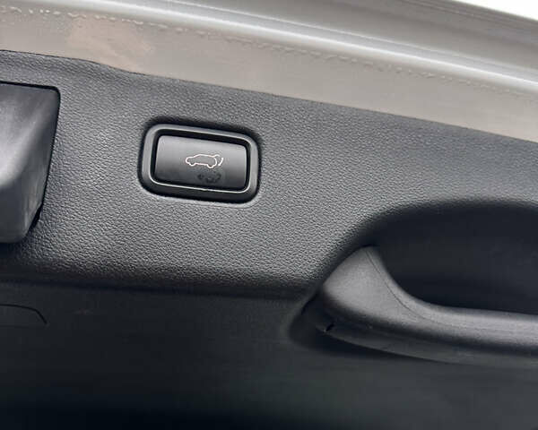 Білий Кіа Соренто, об'ємом двигуна 2.2 л та пробігом 156 тис. км за 28500 $, фото 36 на Automoto.ua