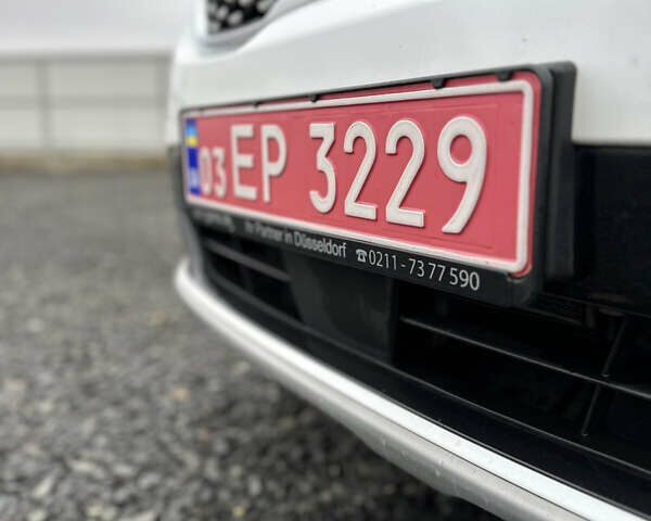 Білий Кіа Соренто, об'ємом двигуна 2.2 л та пробігом 156 тис. км за 28500 $, фото 13 на Automoto.ua