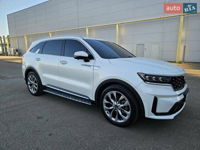 Белый Киа Соренто, объемом двигателя 2.15 л и пробегом 89 тыс. км за 39000 $, фото 2 на Automoto.ua
