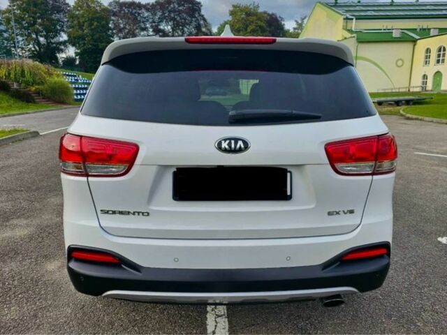 Білий Кіа Соренто, об'ємом двигуна 0 л та пробігом 102 тис. км за 15400 $, фото 4 на Automoto.ua