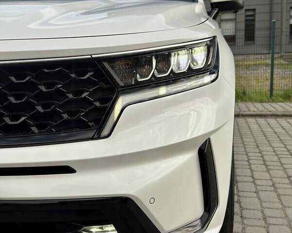 Киа Соренто 2020 в Львове на Automoto.ua Белый Киа Соренто, объемом двигателя 2.15 л и пробегом 173 тыс. км за 31900 $, фото 7 на Automoto.ua