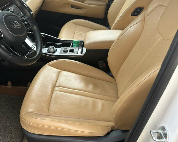 Белый Киа Соренто, объемом двигателя 2.15 л и пробегом 16 тыс. км за 39000 $, фото 7 на Automoto.ua