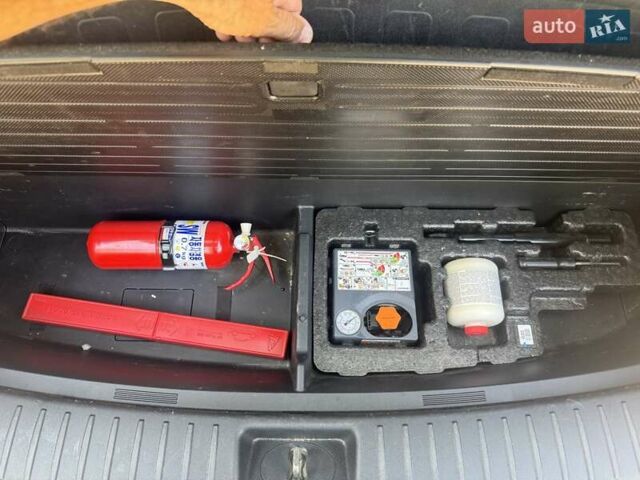 Белый Киа Соренто, объемом двигателя 2.2 л и пробегом 105 тыс. км за 32800 $, фото 14 на Automoto.ua