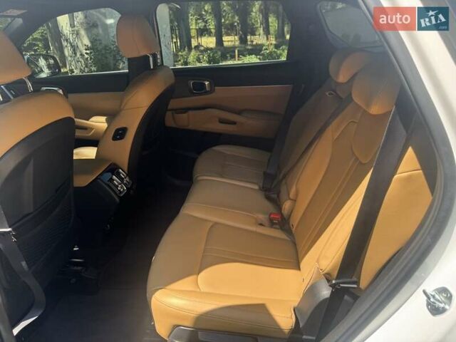Белый Киа Соренто, объемом двигателя 2.2 л и пробегом 105 тыс. км за 32800 $, фото 12 на Automoto.ua