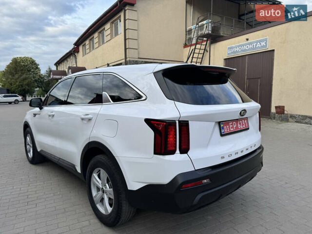 Белый Киа Соренто, объемом двигателя 2.5 л и пробегом 260 тыс. км за 18700 $, фото 11 на Automoto.ua