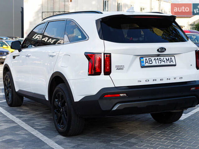 Білий Кіа Соренто, об'ємом двигуна 2.5 л та пробігом 34 тис. км за 25999 $, фото 7 на Automoto.ua