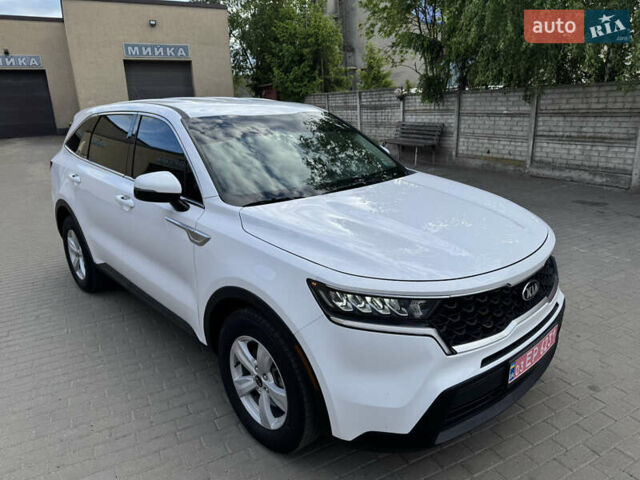 Белый Киа Соренто, объемом двигателя 2.5 л и пробегом 259 тыс. км за 19200 $, фото 22 на Automoto.ua