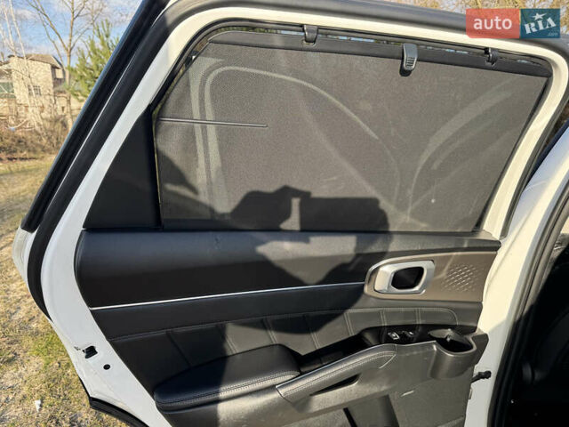 Белый Киа Соренто, объемом двигателя 2.15 л и пробегом 121 тыс. км за 31500 $, фото 36 на Automoto.ua