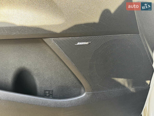 Белый Киа Соренто, объемом двигателя 2.15 л и пробегом 121 тыс. км за 31500 $, фото 39 на Automoto.ua