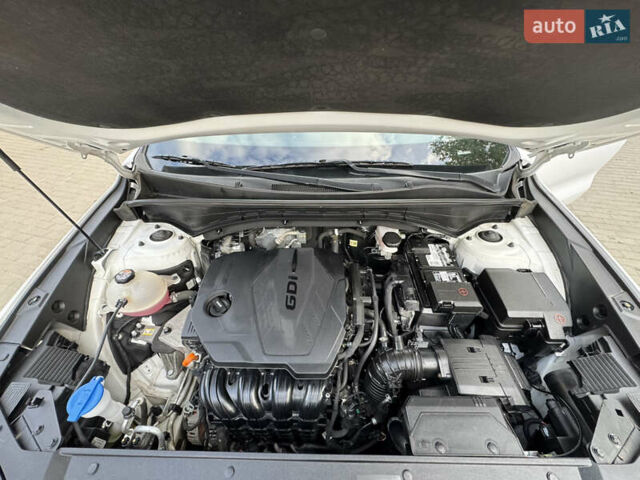 Белый Киа Соренто, объемом двигателя 2.5 л и пробегом 260 тыс. км за 18700 $, фото 81 на Automoto.ua