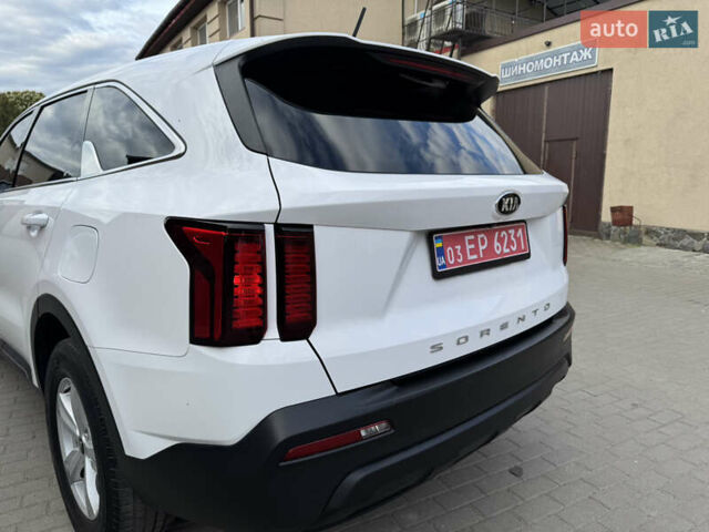 Белый Киа Соренто, объемом двигателя 2.5 л и пробегом 262 тыс. км за 24500 $, фото 33 на Automoto.ua