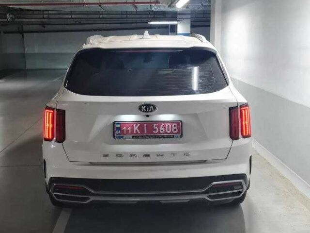 Белый Киа Соренто, объемом двигателя 2.2 л и пробегом 42 тыс. км за 31000 $, фото 2 на Automoto.ua