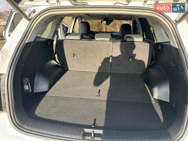 Белый Киа Соренто, объемом двигателя 2.15 л и пробегом 121 тыс. км за 31500 $, фото 26 на Automoto.ua