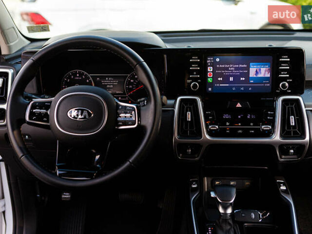 Білий Кіа Соренто, об'ємом двигуна 2.5 л та пробігом 34 тис. км за 25999 $, фото 15 на Automoto.ua