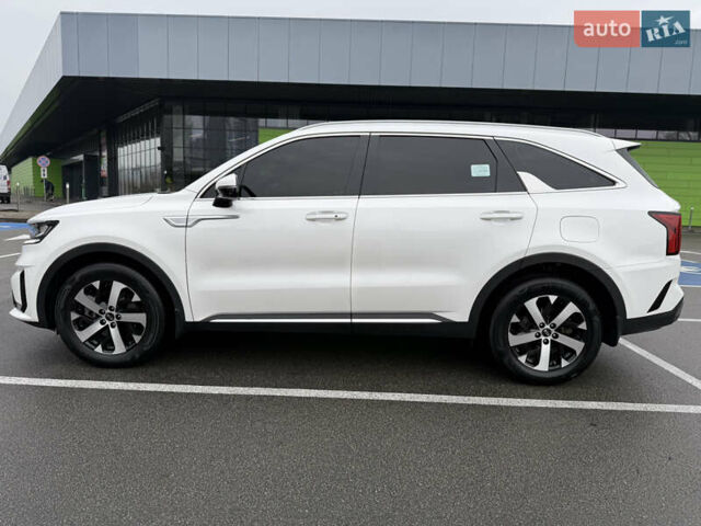 Белый Киа Соренто, объемом двигателя 2.2 л и пробегом 103 тыс. км за 33900 $, фото 1 на Automoto.ua