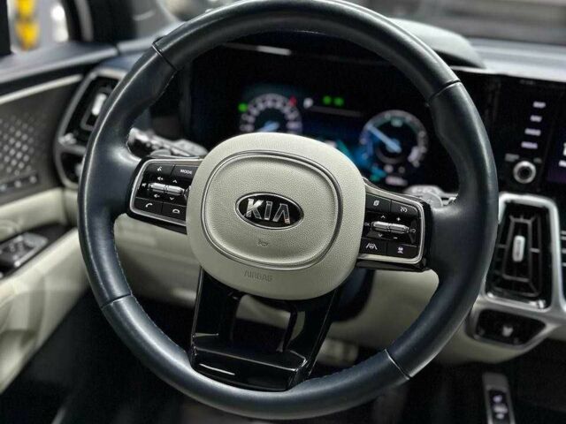 Белый Киа Соренто, объемом двигателя 2 л и пробегом 65 тыс. км за 25000 $, фото 4 на Automoto.ua