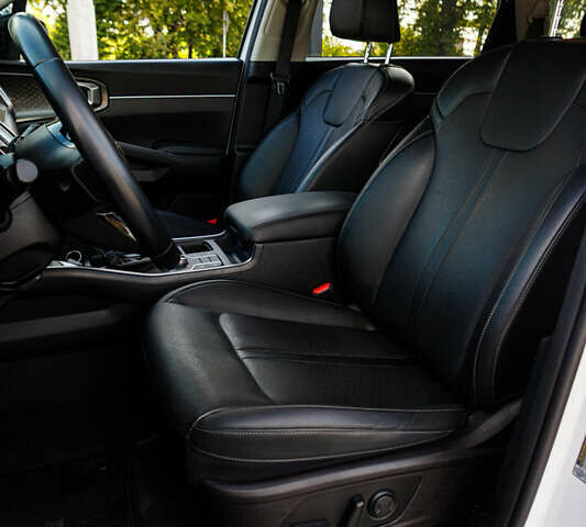 Білий Кіа Соренто, об'ємом двигуна 2.5 л та пробігом 34 тис. км за 25999 $, фото 17 на Automoto.ua