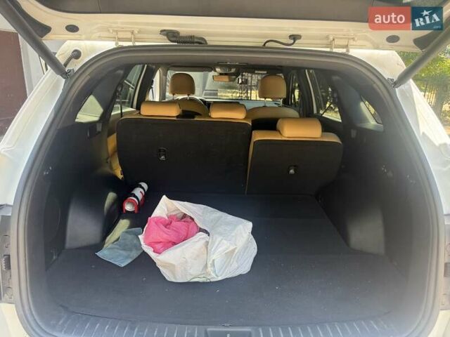 Белый Киа Соренто, объемом двигателя 2.2 л и пробегом 105 тыс. км за 32800 $, фото 13 на Automoto.ua